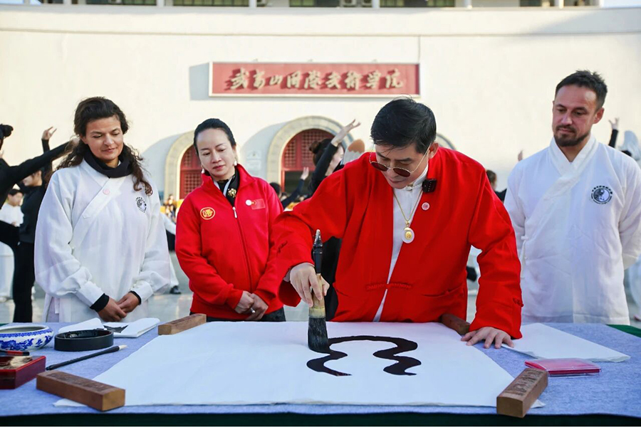 111765416094704042.jpg 微信图片_2025-12-11_091748_765.jpg