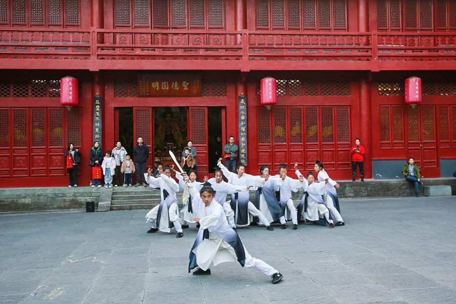 111765416142542200.jpg 微信图片_2025-12-11_091808_916.jpg